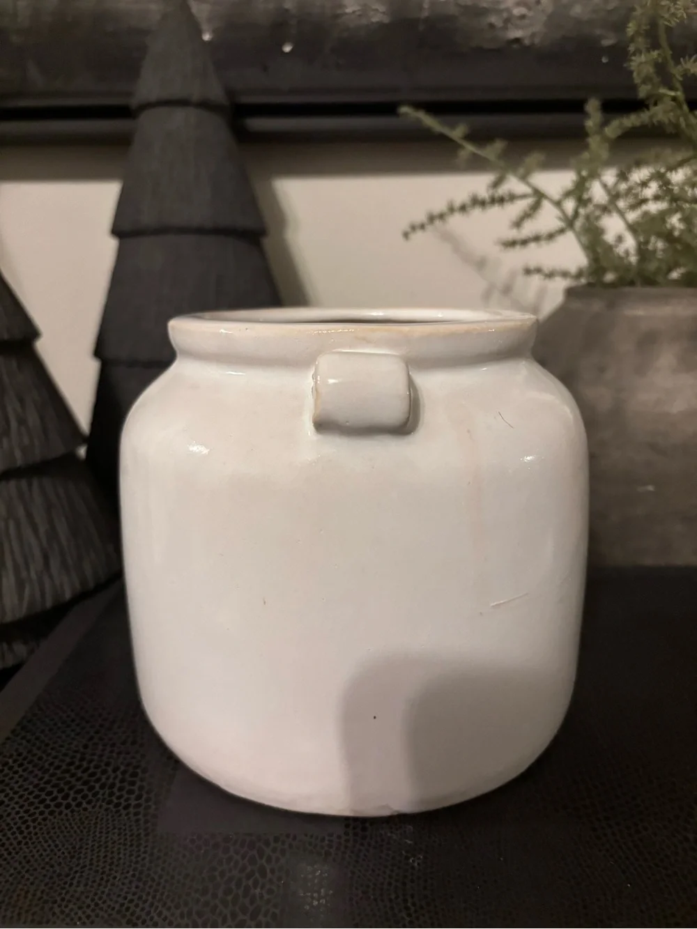 Classic White Vintage Style Ceramic Accent Vase- Small